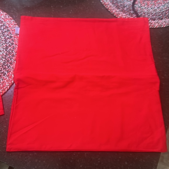 Two new throw pillow covers - Picture 1 of 3
